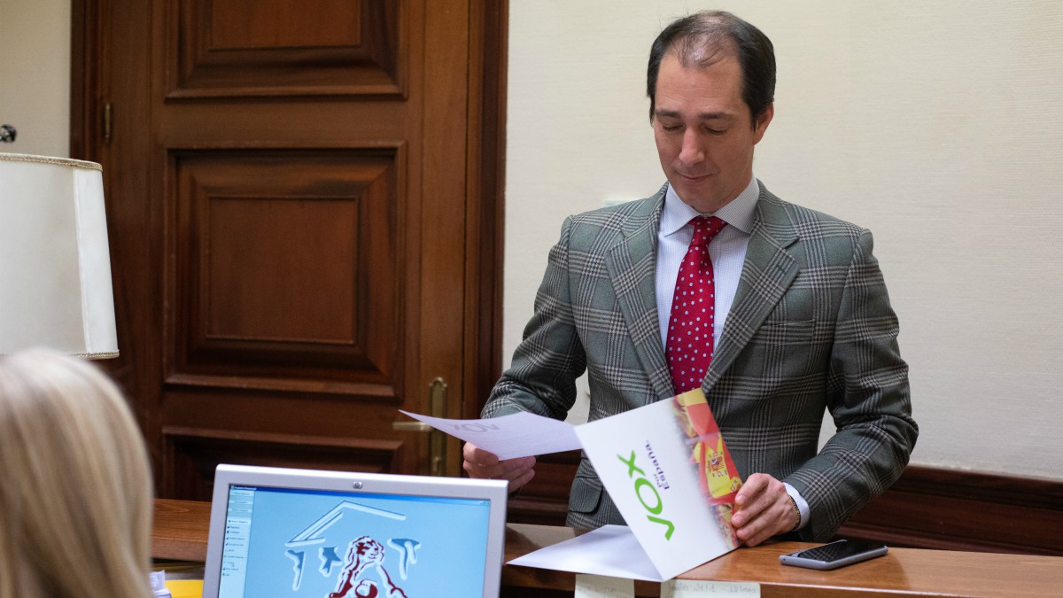 FOTOGRAFÍA. (MADRID) ESPAÑA, 11.02.2020. El vicepresidente cuarto de la Mesa del Congreso, Ignacio Gil Lázaro, durante el registro de las preguntas de VOX en el Congreso. Ñ Pueblo