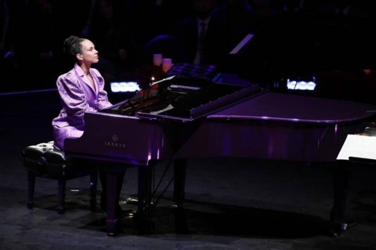 Beyoncé, Alicia Keys y Christina Aguilera rinden tributo a Kobe Bryant