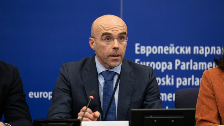 Buxadé (VOX): Hay que «investigar» las conexiones de la «OMS con el Gobierno comunista chino» por el COVID 19