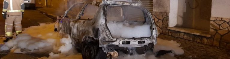 Queman el coche del portavoz de VOX en Ayto. de Salt (Cataluña) tras varias «amenazas»