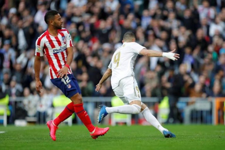 Benzema no perdona en el minuto 56 del derbi Real Madrid vs Atlético de Madrid (1-O)