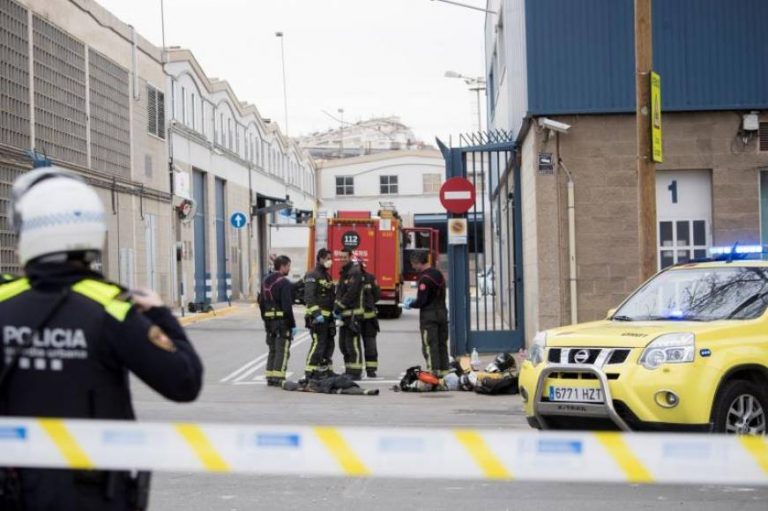 Muerto, desaparecido y 19 heridos en una explosión en Montsolís (Sant Martí) Barcelona