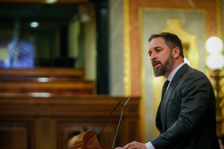 Abascal: El Gobierno progresista miente y utiliza la tragedia del coronavirus (COVID-19)