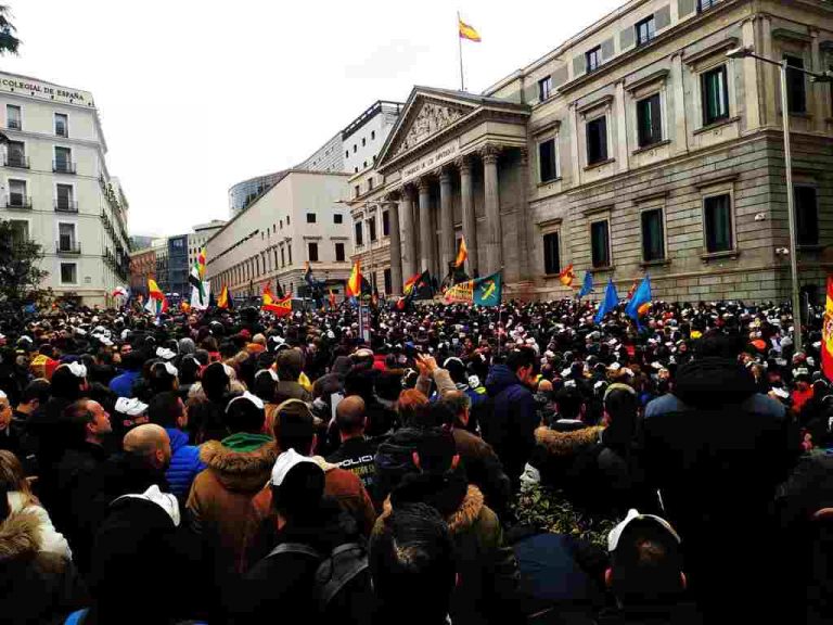 JUPOL y JUCIL critican la «nefasta gestión» de la Generalitat de Cataluña por no incluir a Policía Nacional y Guardia Civil en el proceso de vacunación
