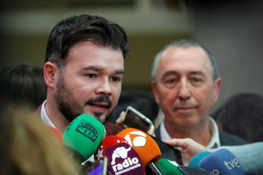 FOTOGRAFÍA. CONGRESO DE LOS DIPUTADOS (MADRID) ESPAÑA, 05.03.2020. Los diputados de ERC Gabriel Rufián y de Compromís Joan Baldoví. Efe