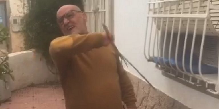 Indignación: «Pedro Sánchez, hijo de la gran puta. Me cago en tu muerto. Cabrón»