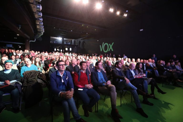 VOX se consolida como «única alternativa de Gobierno», Abascal reelegido presidente