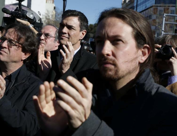 FOTOGRAFÍA. MADRID (ESPAÑA), 11.03.2020. Pedro Sánchez (c), y Pablo Iglesias (d), durante un homenaje a las víctimas de los atentados de Madrid. Efe