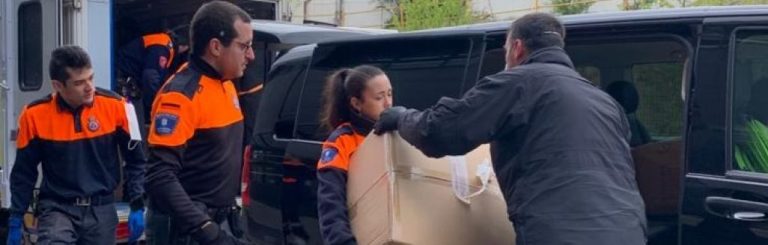 VOX dona 400 mantas a los hospitales de la Comunidad de Madrid