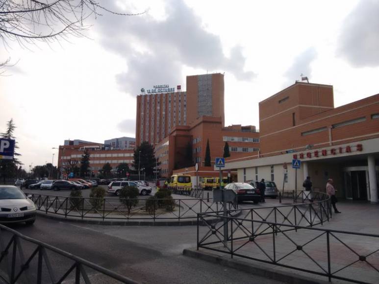 FOTOGRAFÍA. MADRID (ESPAÑA), AÑO 2020. Zona exterior de urgencias del Hospital madrileño 12 de Octubre. Efe