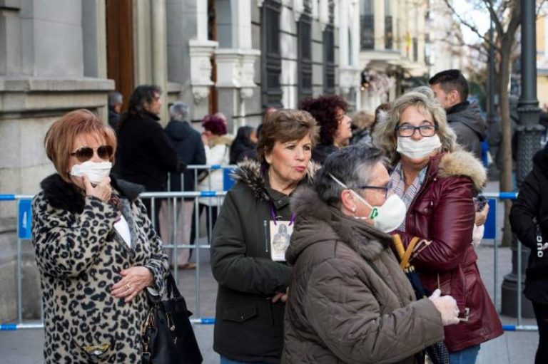 España confirma 430 casos de contagio de coronavirus y 8 fallecidos