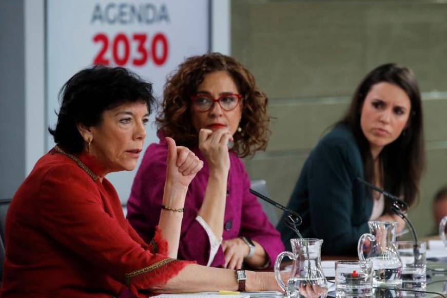 FOTOGRAFÍA. PALACIO DE LA MONCLOA 8GOBIERNO DE COALICIÓN DE ESPAÑA), 03.03.2020. Las ministras de Educación, Hacienda e Igualdad, Isabel Celaá. Efe