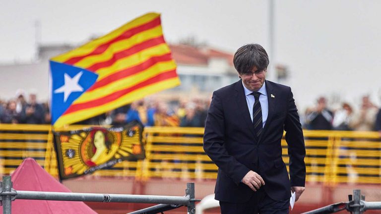 Puigdemont llama movilizarse y «prepararse para ganar la libertad de República Catalana»