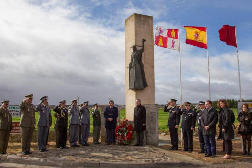 FOTOGRAFÍA. TORO (ZAMORA) ESPAÑA, 01.02.2020. El Jefe del Estado Mayor del Ejército Español, el general Francisco Javier Varela Salas (2-i). eFE