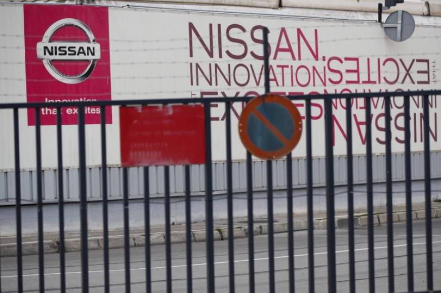 FOTOGRAFÍA. Vista de la fachada de Nissan en Cataluña. Un total de 518.235 trabajadores están afectados por un Expediente de Regulación de Empleo Temporal (ERTE). Efe