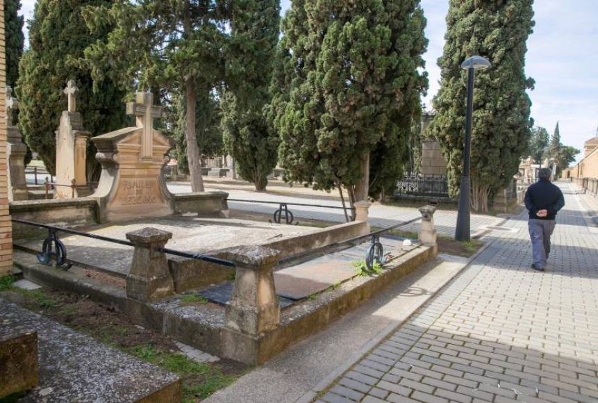 FOTOGRAFÍA. ZARAGOZA (ESPAÑA), MARZO DE 2020. Vista de un cementerio en Zaragoza. Efe