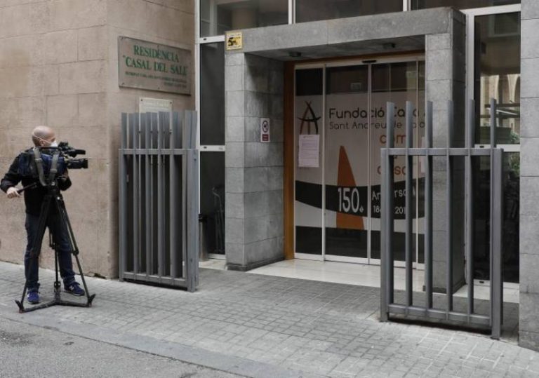 Barcelona registra 382 muertes por Covid-19