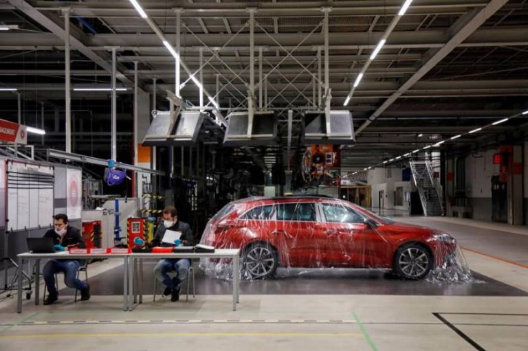 SEAT presenta otro ERTE de 11 mil trabajadores y no aclara si el 27A reanudará la producción