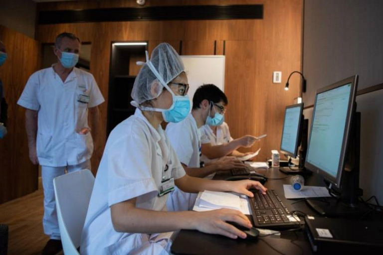 4 sanitarios fallecidos por coronavirus en Cataluña