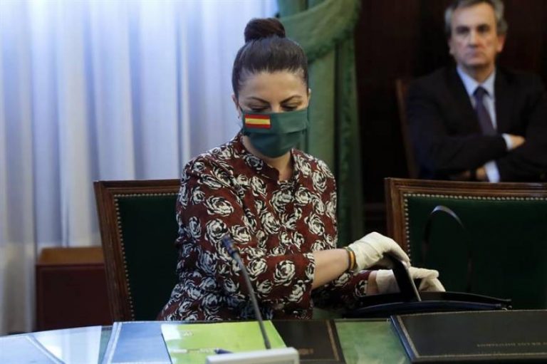 Olona (VOX): Estamos «solos» por exigir la donación de dietas a las victimas del COVID 19