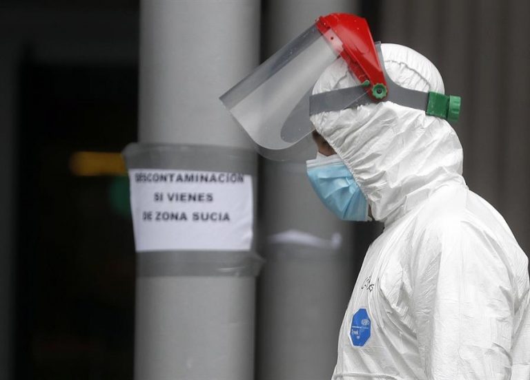 Hemos estado 4 médicos en mi control con seis pacientes de COVID 19 cada uno