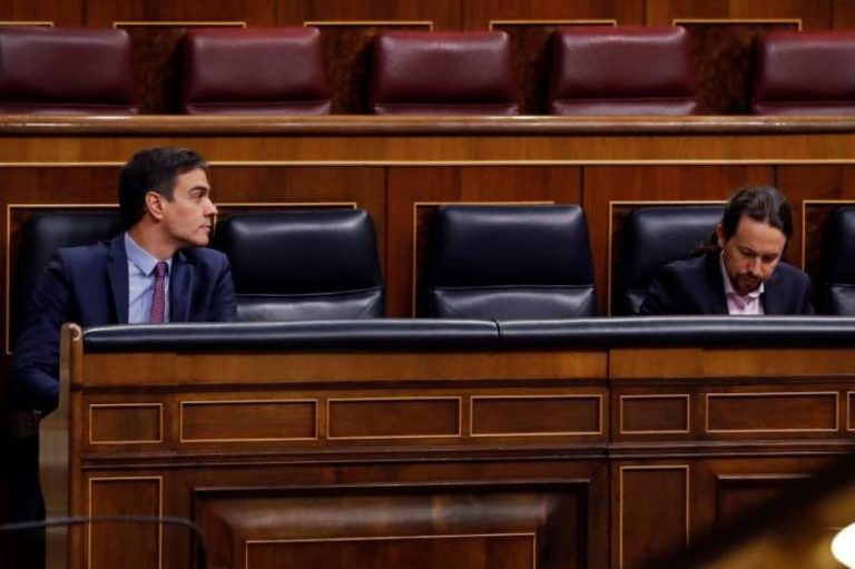 CIS: El PSOE pierde 0,7 punto y ganaría las elecciones, cae VOX y sube el PP solo 1,5 punto