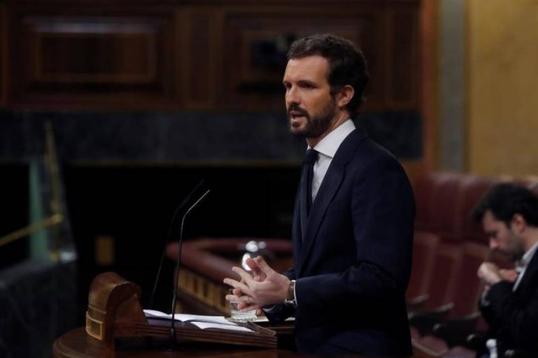 Casado da el apoyo del PP a Sánchez e Iglesias y confirma lo pactado: «hoy cumplimos»