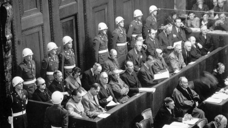 Modelo «Juicio Núremberg» para juzgar a Sánchez e Iglesias por su gestión del COVID 19