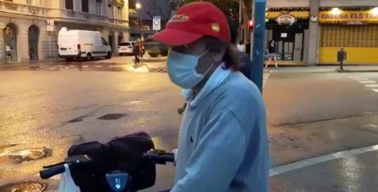 VOX anuncia «recurso» contra la decisión del Gobierno Sánchez de prohibir la caravana del 23M en Barcelona