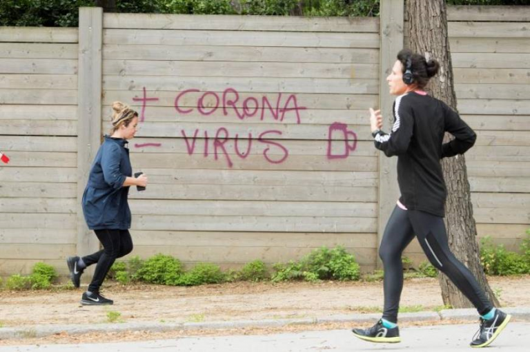 Exentas del uso de mascarilla en España, las personas que salen a hacer ejercicio en bici y aquellas que corren