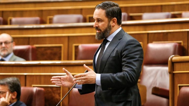 Abascal al Gobierno Sánchez-Iglesias: «Son ustedes un peligro para la salud, la Democracia y la libertad»