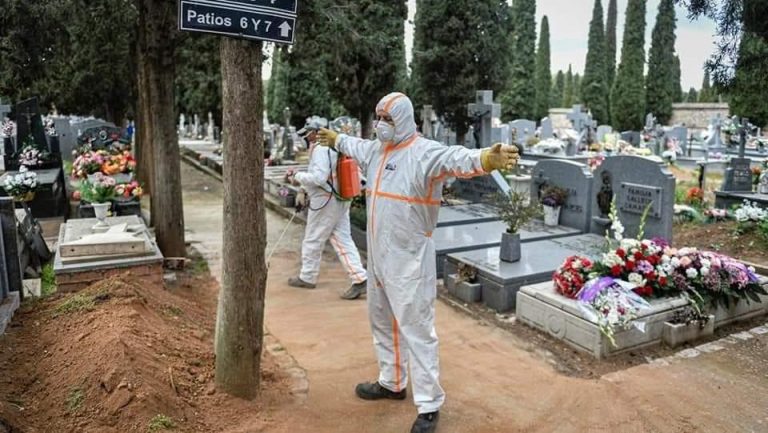 España suma 56 muertes por COVID 19, total 28.628 muertes y 234.824 contagiados, según Gobierno Sánchez