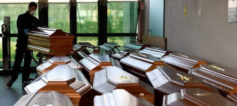 España  suma 102 muertos por COVID 19, total 27.563 muertos y 230.698 infectados según Gobierno Sánchez