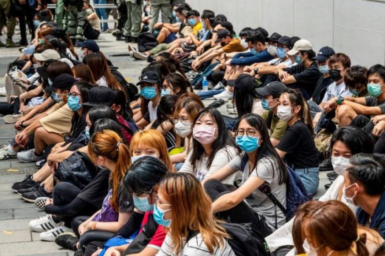 Vuelven las protestas en Hong Kong ante la Ley de Seguridad de comunistas chinos para prohibir la Libertad
