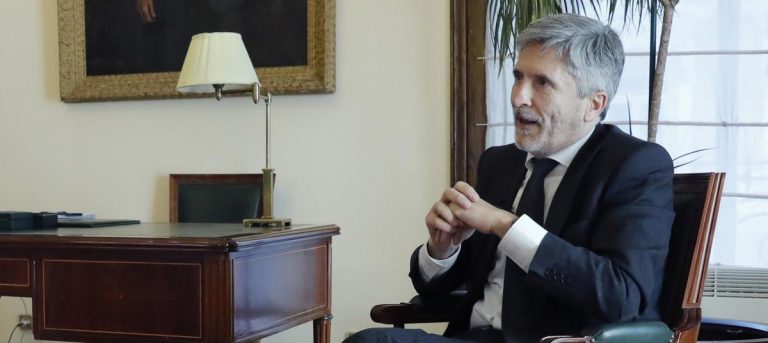 Marlaska: El Gobierno Sánchez-Iglesias «cumplirá con la Equiparación salarial» de Policías y Guardias Civiles