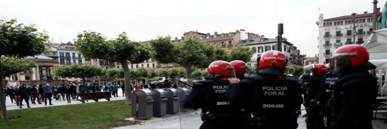 Los proetarras afines al socio del Gobierno Sánchez exigen la libertad de presos de ETA ante la sede del PSOE