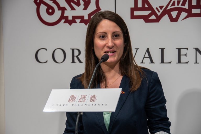 VOX pide que se agilice la vacunación masiva con más personal y contando con ayuda del Ejército y farmacias