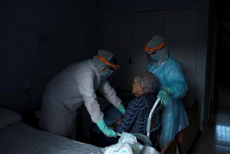 Amnistía Internacional denuncia que la Fiscalía archivó 451 de las 517 caso de muertes en Residencias en España «sin un mínimo esfuerzo por esclarecer lo ocurrido»