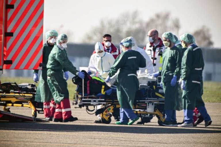 Hospital de campaña para atender a los pacientes del brote de covid 19 de Lérida (Cataluña)