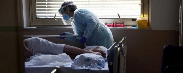 El 94,90 % de enfermeros en España se alojó en su domicilio durante el covid por falta de dinero