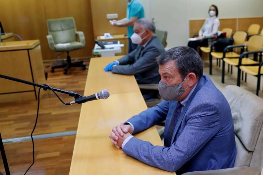 FOTOGRAFÍA. MADRID (ESPAÑA), 10.06.2020. El exdirector adjunto operativo (DAO) de la Policía Nacional Eugenio Pino (i) y el inspector jefe Bonifacio Díez Sevillano (d). Efe