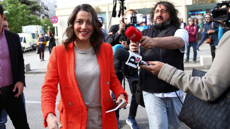 Ciudadanos de Arrimadas se abre a apoyar los presupuestos de Pablo Iglesias y Sánchez