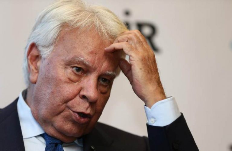 VOX, PSOE y PP protegen a Felipe González (PSOE) ante el ataque de Bildu y separatistas por los «GAL»