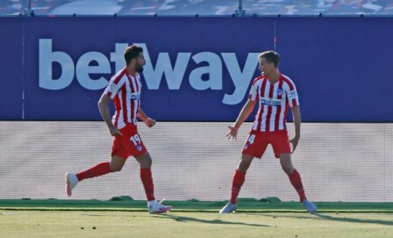 Importante victoria de Atlético ante Levante que le permite aferrarse a la tercera plaza (0-1)