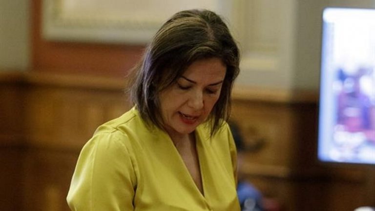 Una concejal de Ciudadanos apoya la moción de censura contra el Gobierno de Ciudadanos y PSOE