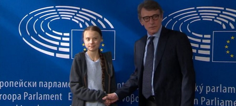 FOTOGRAFÍA. 04.03.2020. El presidente del Parlamento Europeo, David Maria Sassoli (d), recibe a la niña activista globalista, Greta Thunberg. Efe