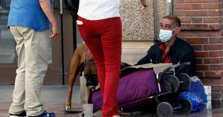 Un 19,5 % de los catalanes en riesgo de pobreza