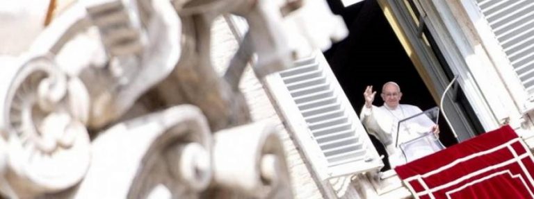 El Vaticano publica un «vademécum» para aclarar a sus clérigos qué hacer ante abusos sexuales 