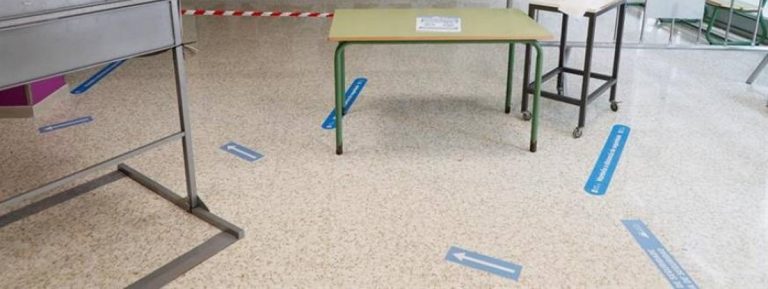 Protocolo para votar en Galicia y País Vasco: Llevar mascarilla, mostrar su DNI pero no entregarlo