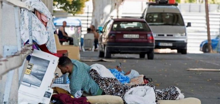 Cataluña busca refuerzos sanitarios y ambulatorios por el brote de covid 19 de Segrià (Lérida)